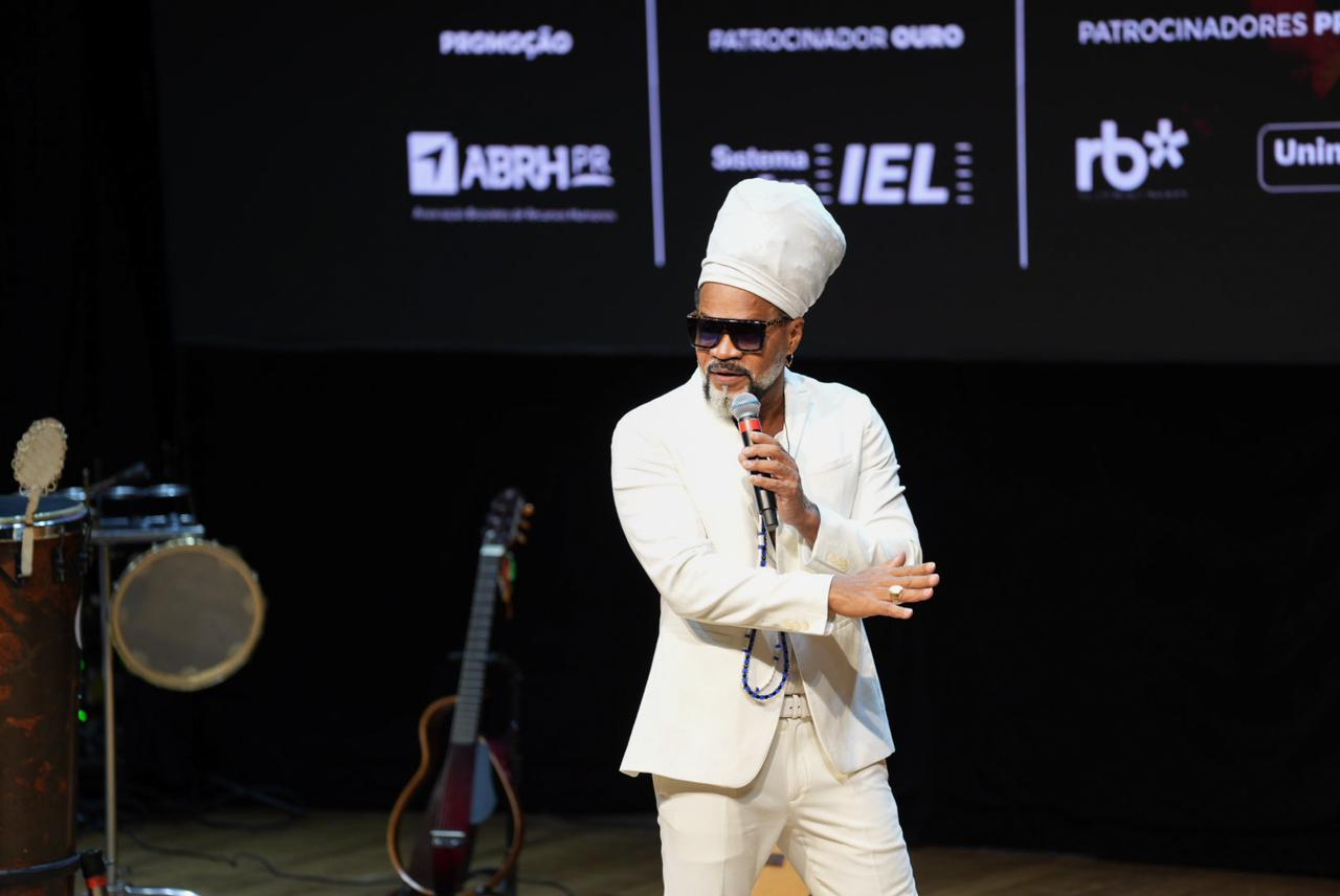 1204_Painel-Magna_Carlinhos-Brown_1